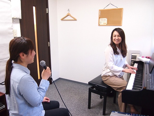 ボイストレーニング体験レッスン