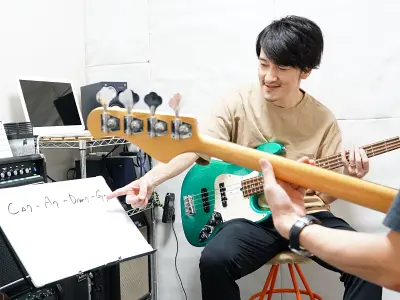 ベーススクールレッスン風景