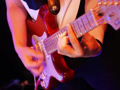 エレキギター教室でのレッスン風景