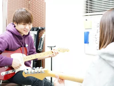 ギター教室レッスン風景
