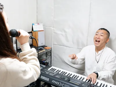 ボイストレーニングレッスン風景